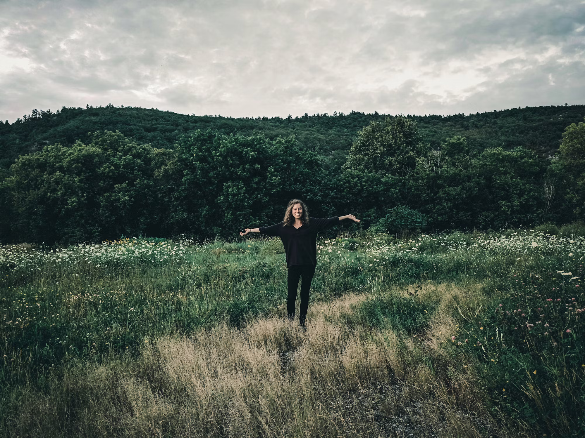 持続可能なハイキングの究極のガイド：責任を持って自然を楽しむ